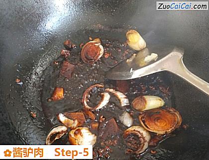 酱驴肉做法第五步骤