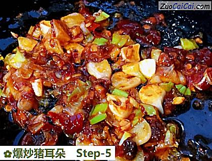 爆炒猪耳朵做法第五步骤