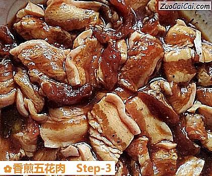 香煎五花肉做法第三步骤
