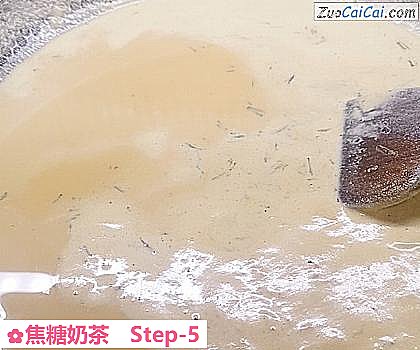 焦糖奶茶做法第五步骤