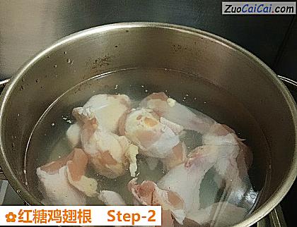 红糖鸡翅根做法第二步骤