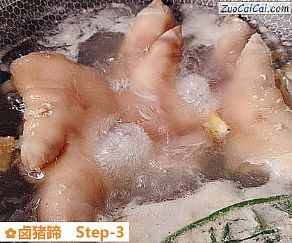 卤猪蹄做法第三步骤