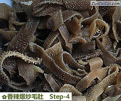 香辣爆炒毛肚做法第四步骤