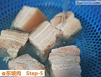 东坡肉做法第五步骤