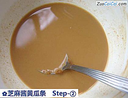 芝麻酱黄瓜条做法第二步骤