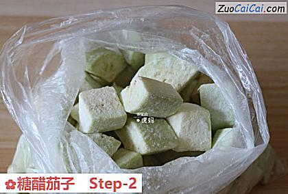 糖醋茄子做法第二步骤