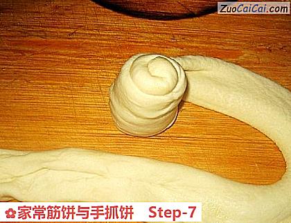家常筋饼与手抓饼做法第七步骤
