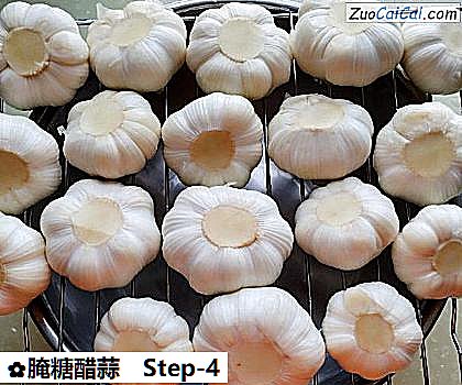 腌糖醋蒜做法第四步骤
