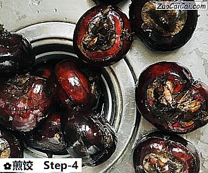 煎饺做法第四步骤
