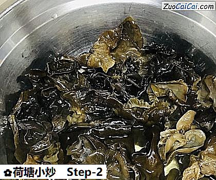 荷塘小炒做法第二步骤