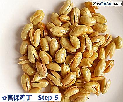 宫保鸡丁做法第五步骤