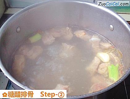 糖醋排骨做法第二步骤
