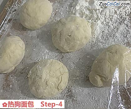 热狗面包做法第四步骤