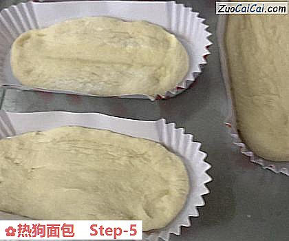 热狗面包做法第五步骤
