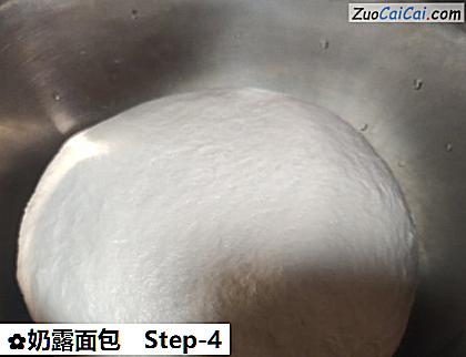 奶露面包做法第四步骤