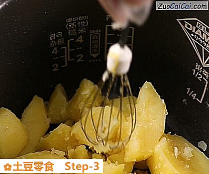 土豆零食做法第三步骤