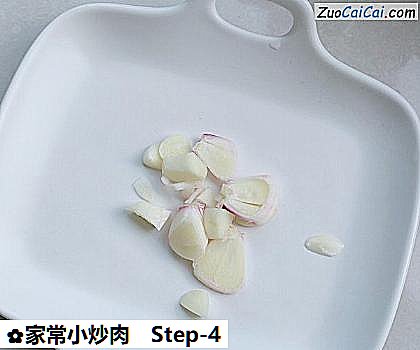 家常小炒肉做法第四步骤