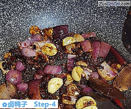 卤鸭子做法第四步骤