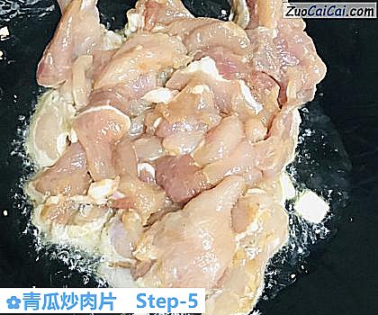 青瓜炒肉片做法第五步骤