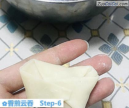 香煎云吞做法第六步骤