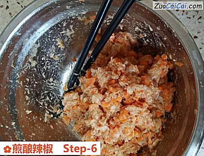 煎酿辣椒做法第六步骤