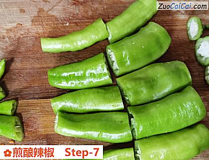 煎酿辣椒做法第七步骤