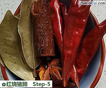 红烧猪蹄做法第五步骤