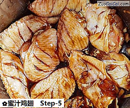 蜜汁鸡翅做法第五步骤