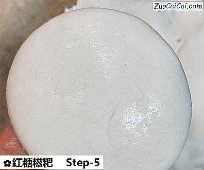 红糖糍粑做法第五步骤