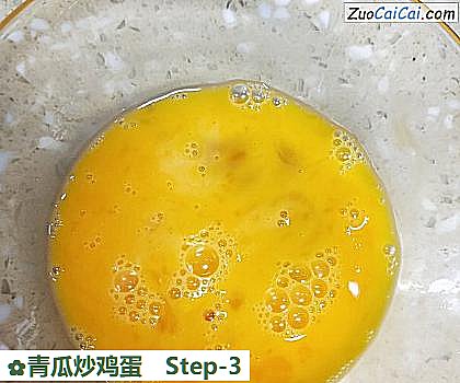 青瓜炒鸡蛋做法第三步骤