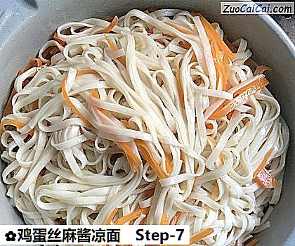 鸡蛋丝麻酱凉面做法第七步骤