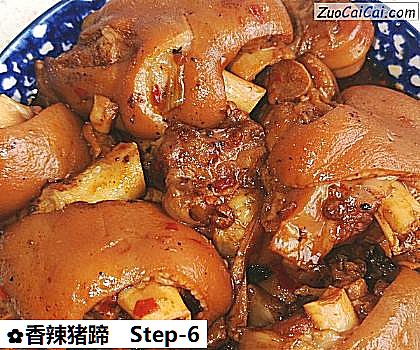 香辣猪蹄成品图1