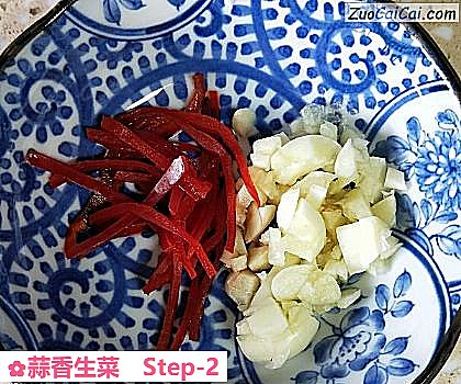 蒜香生菜做法第二步骤