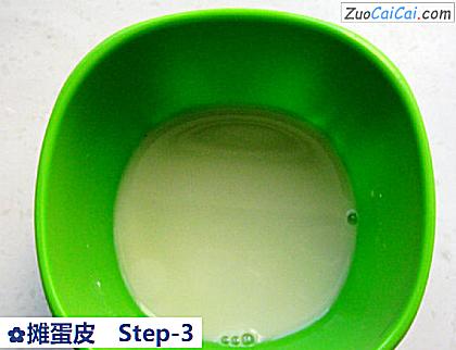 摊蛋皮做法第三步骤