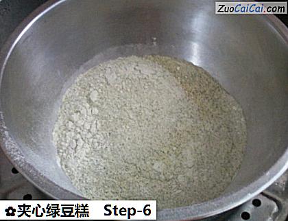 夹心绿豆糕做法第六步骤