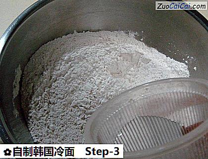 自制韩国冷面做法第三步骤