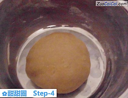 甜甜圈做法第四步骤