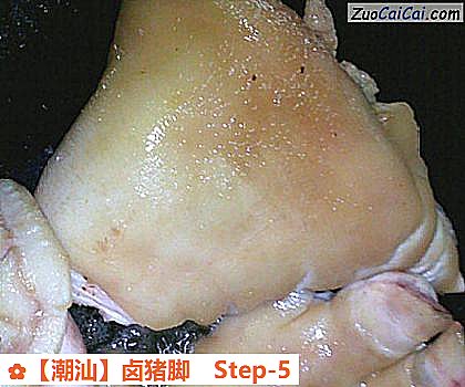 卤猪脚做法第五步骤