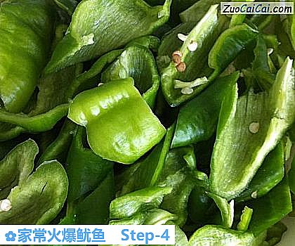 家常火爆鱿鱼做法第四步骤