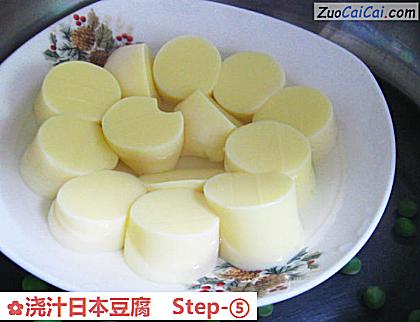 浇汁日本豆腐做法第五步骤