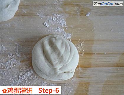 鸡蛋灌饼做法第六步骤
