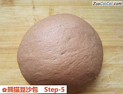 熊猫豆沙包做法第五步骤