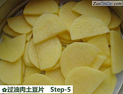 过油肉土豆片做法第五步骤