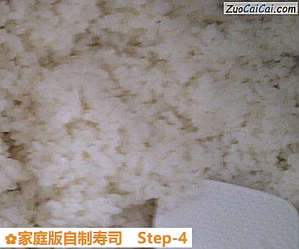 家庭版自制寿司做法第四步骤