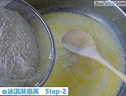 冰淇淋泡芙做法第二步骤