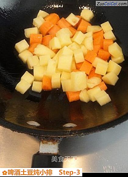 啤酒土豆炖小排做法第三步骤