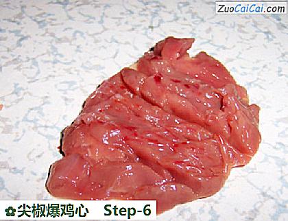 尖椒爆鸡心做法第六步骤