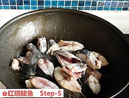 红烧鲅鱼做法第五步骤