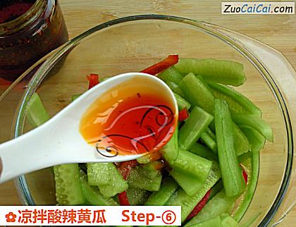 凉拌酸辣黄瓜做法第六步骤