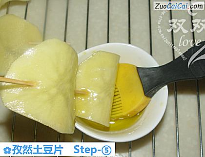 孜然土豆片做法第五步骤